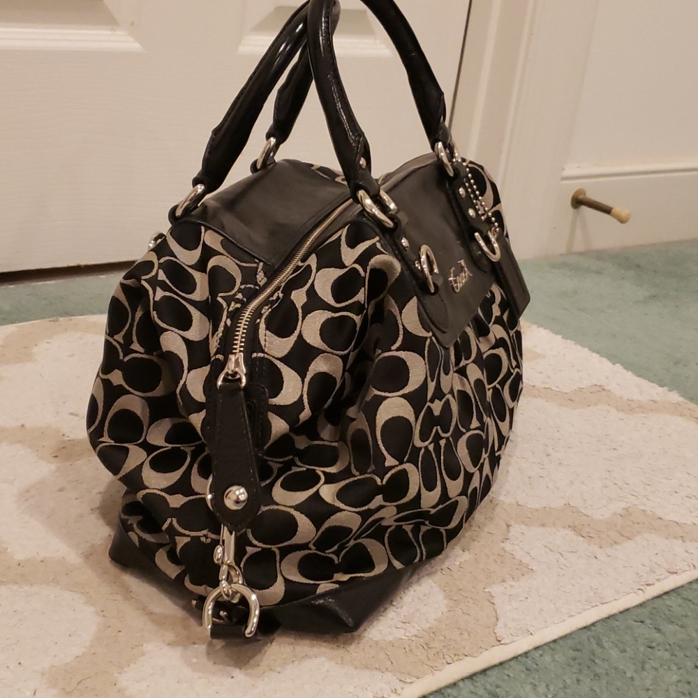 Coach Logo handbag - Picture 2 of 9